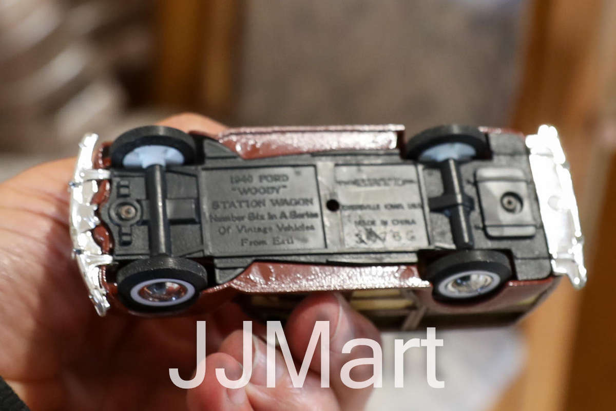 RTL 1940 Ford Woody Station Wagon