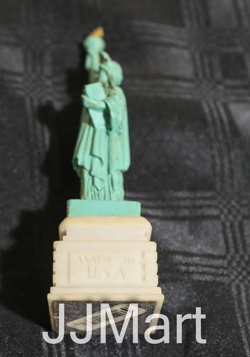 Vintage Statue Of Liberty Figurine New York Souvenir Colbar Art Made In USA - 1989