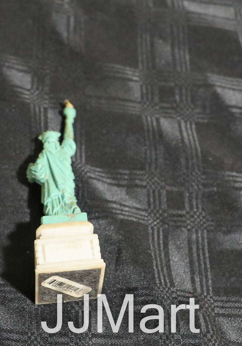 Vintage Statue Of Liberty Figurine New York Souvenir Colbar Art Made In USA - 1989