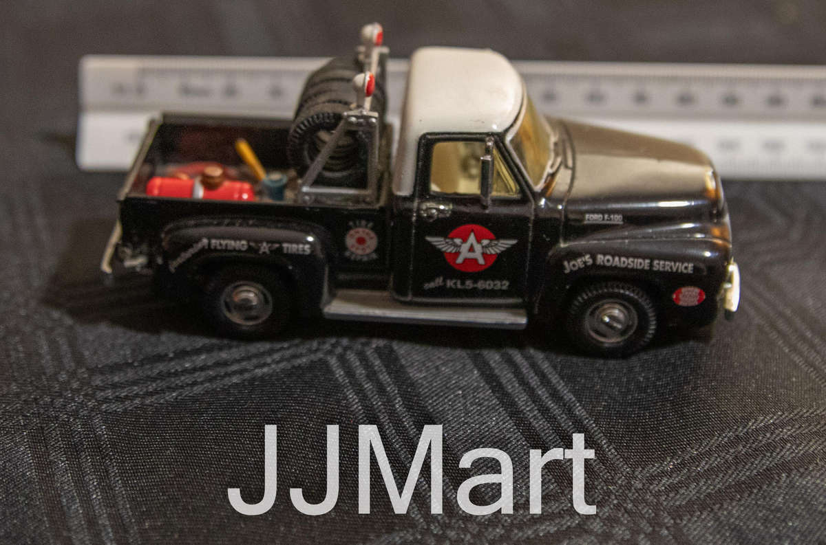 Matchbox 1953  Ford F100 Roadside Service Truck 1:43