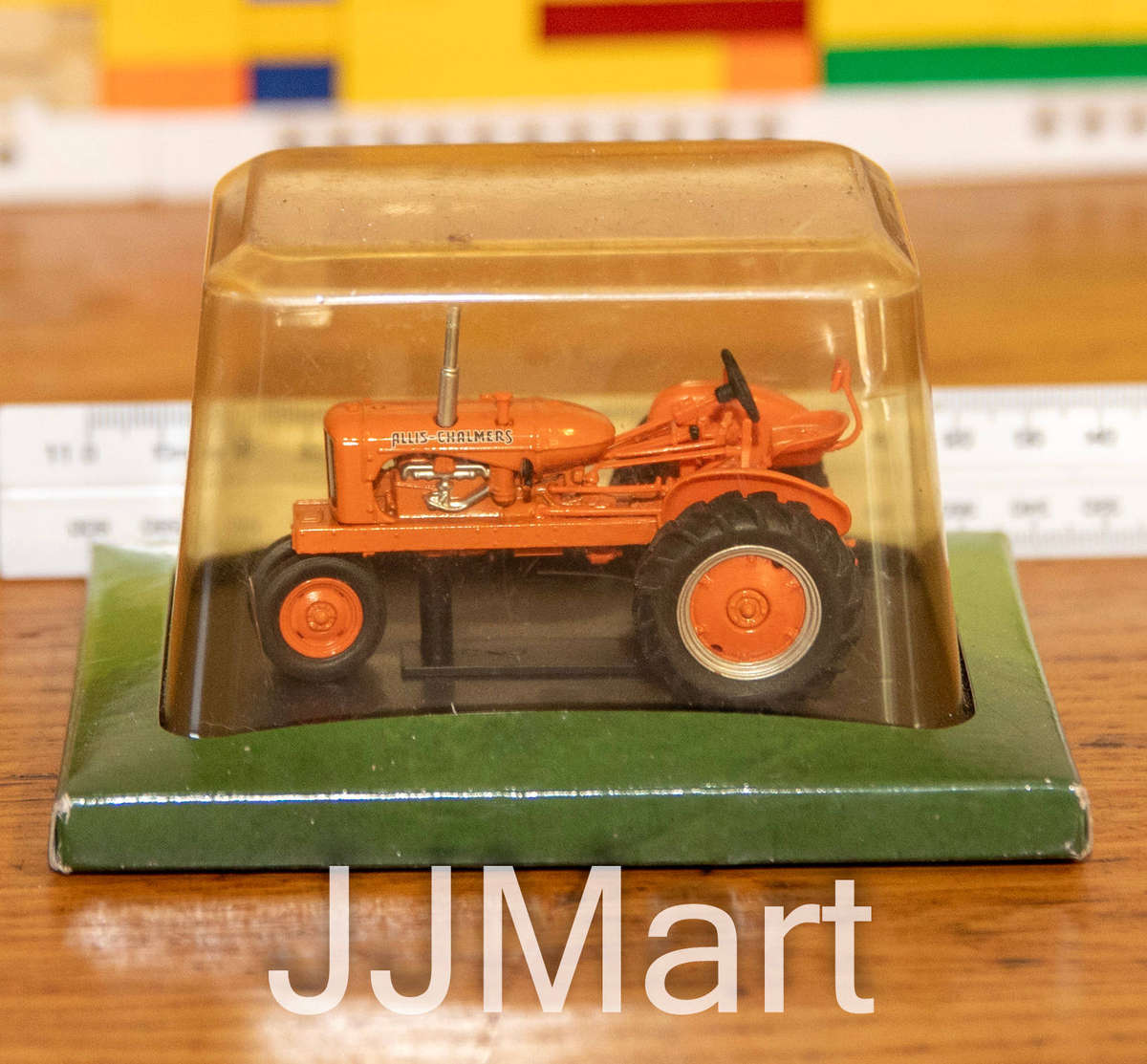Hachette Partworks-Scale Model-Tractor - 1945 Allis-Chalmers WC die-cast tractor