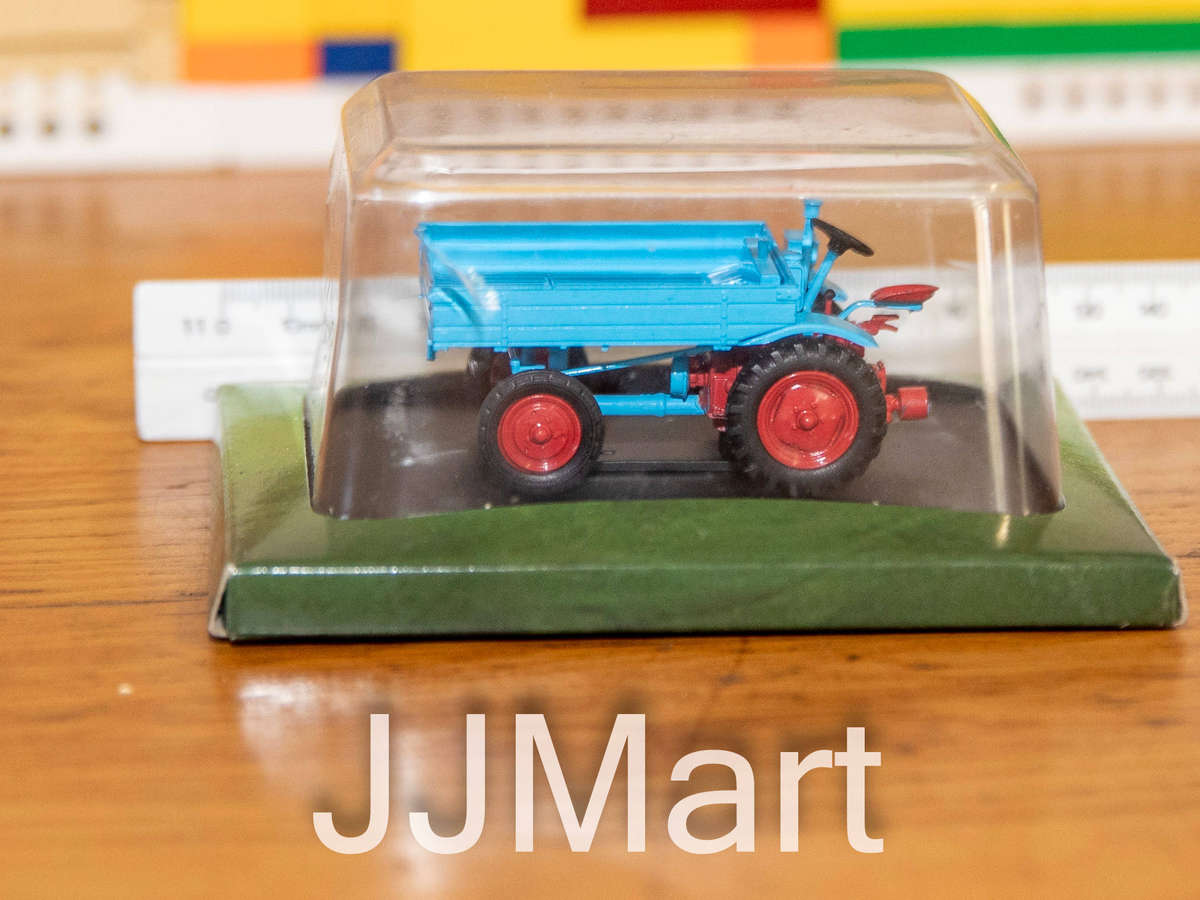Hachette Partworks-Scale Model-Tractor - Motostandard Farmax 10D-1950-Blue