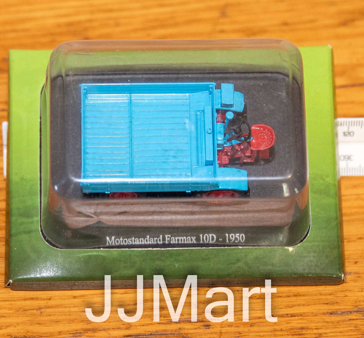 Hachette Partworks-Scale Model-Tractor - Motostandard Farmax 10D-1950-Blue