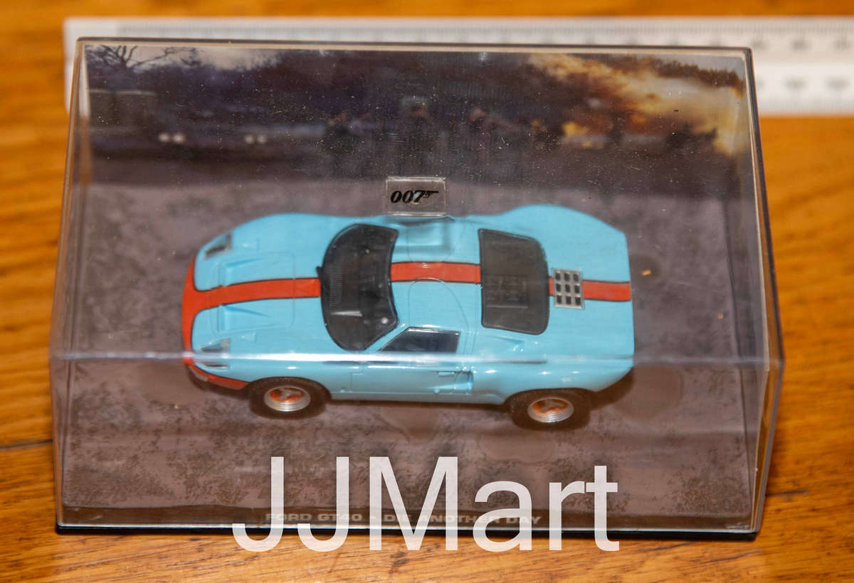 Ford GT40 Die Another Day James Bond 1/43 Universal Hobbies