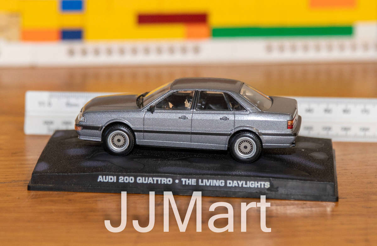 Audi 200 Quattro C3 Living Daylights James Bond 1/43 Universal Hobbies