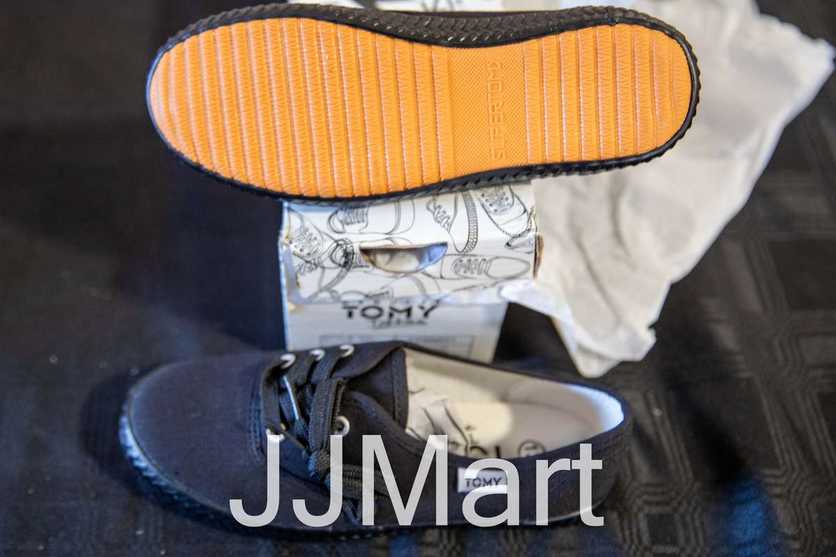 Tomy Takkies Kids Size 13