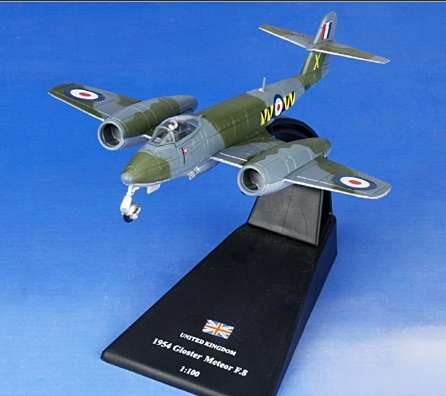 Amercom Aircraft of the World: Gloster Meteor F.Mk 8