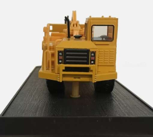 Amercom Wheel Tractor Scraper - Construction Machine Model 1:64 (Amercom MB-9)
