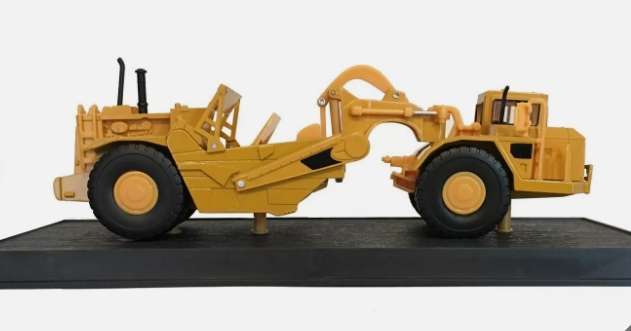 Amercom Wheel Tractor Scraper - Construction Machine Model 1:64 (Amercom MB-9)