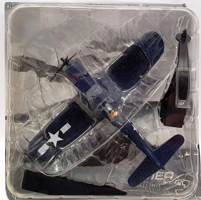 Amercom Aircraft of the World  AM2503E - 1945 Vought F4U-1D Corsair
