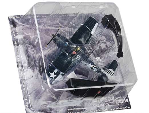 Amercom Aircraft of the World  Grumman Hellcat  1:72 fighter model