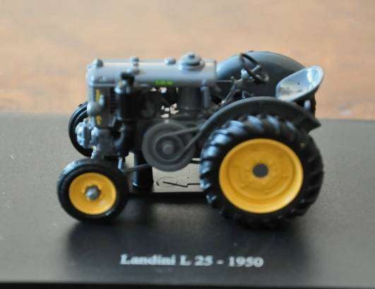 Hachette Model tractor -Landini L 25 - 1950 - Grey