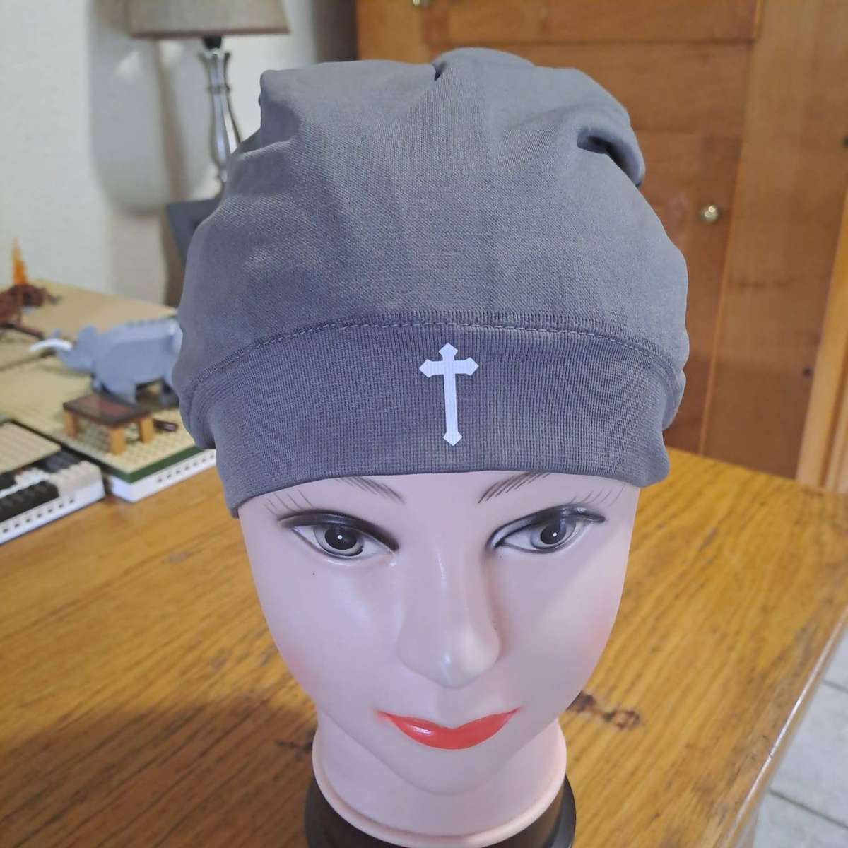 GREY SKULLY