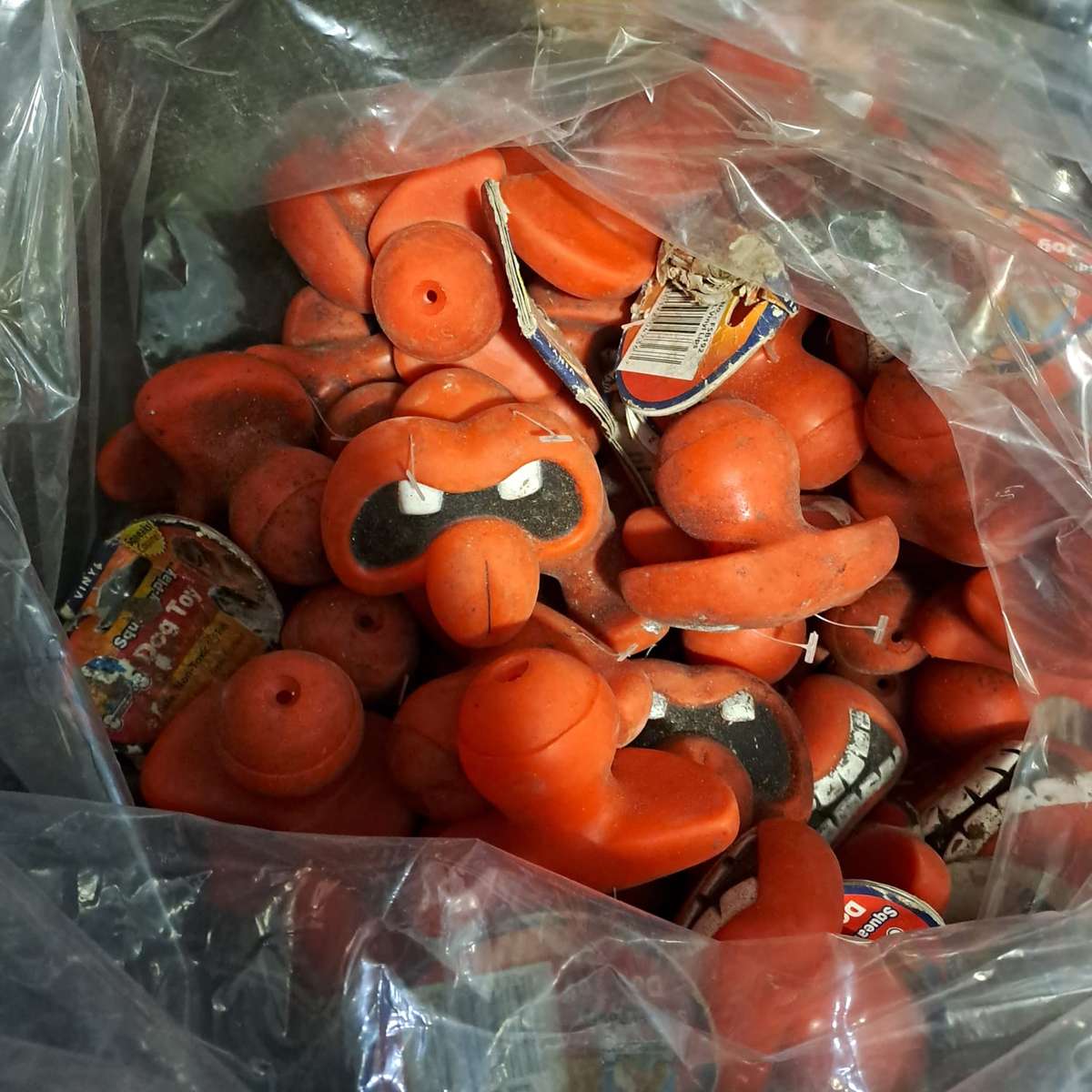 10 x Squeaky Dog Toy "Lips" (Shop soiled)