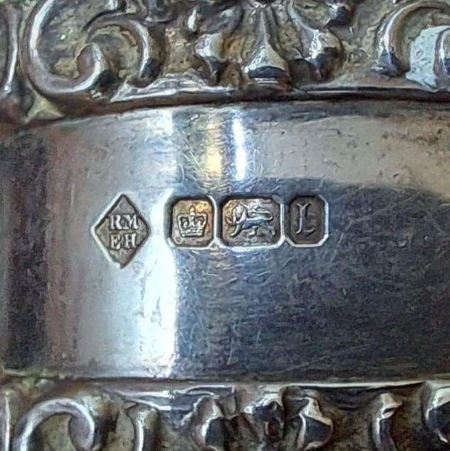 Magnificent Solid Sterling Silver Pr Serviette Rings Sheffield 1903 112 gm Boxed