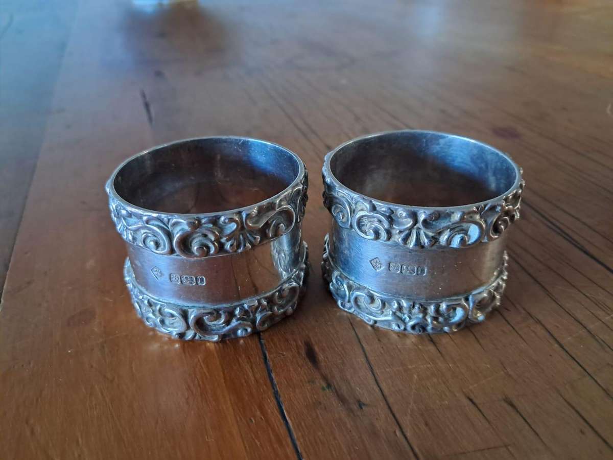 Magnificent Solid Sterling Silver Pr Serviette Rings Sheffield 1903 112 gm Boxed