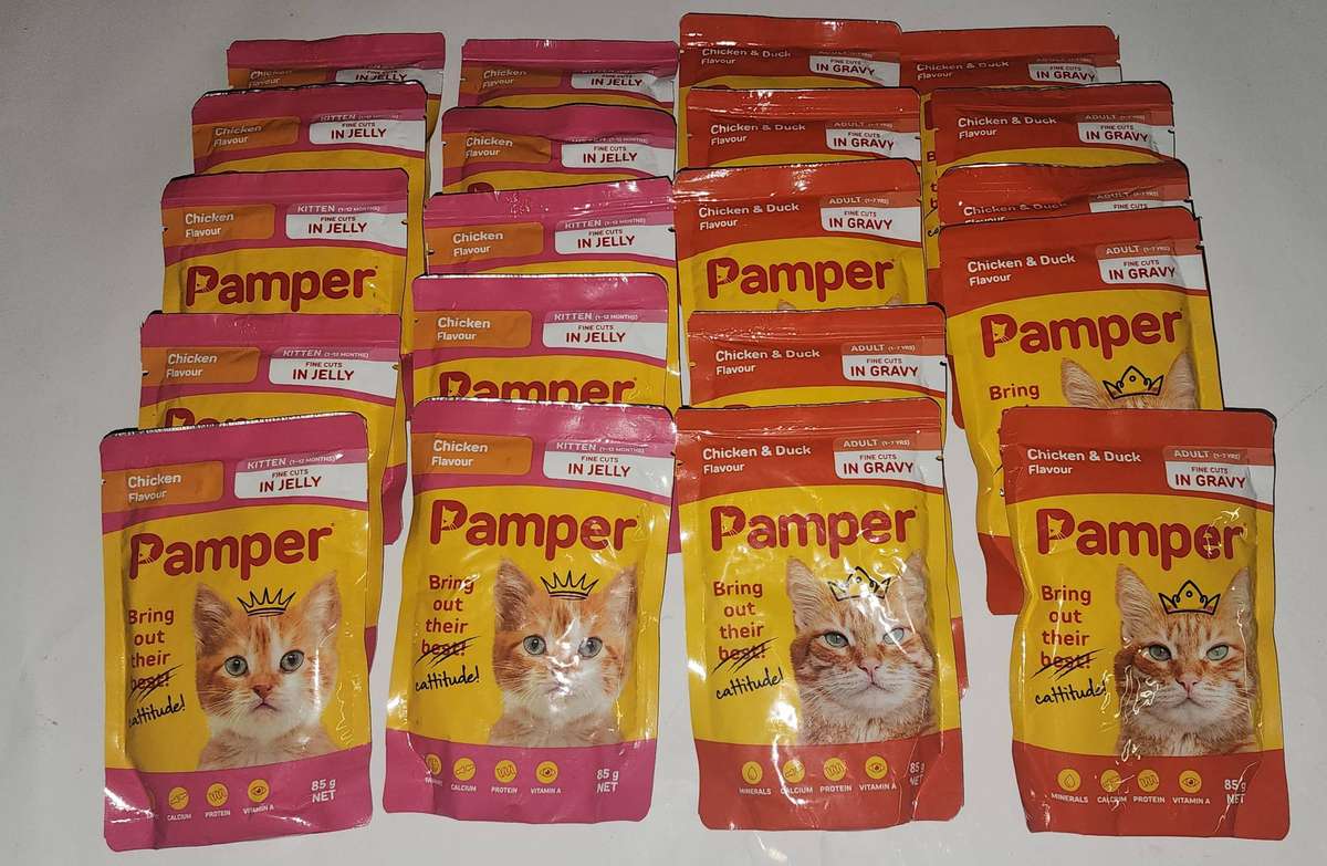 Pamper Wet Cat Food Sachets (1 bid for 20 sachets)