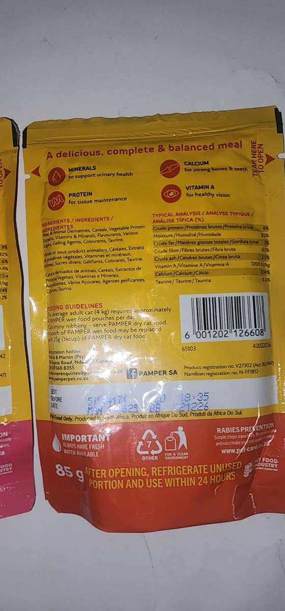 Pamper Wet Cat Food Sachets (1 bid for 20 sachets)