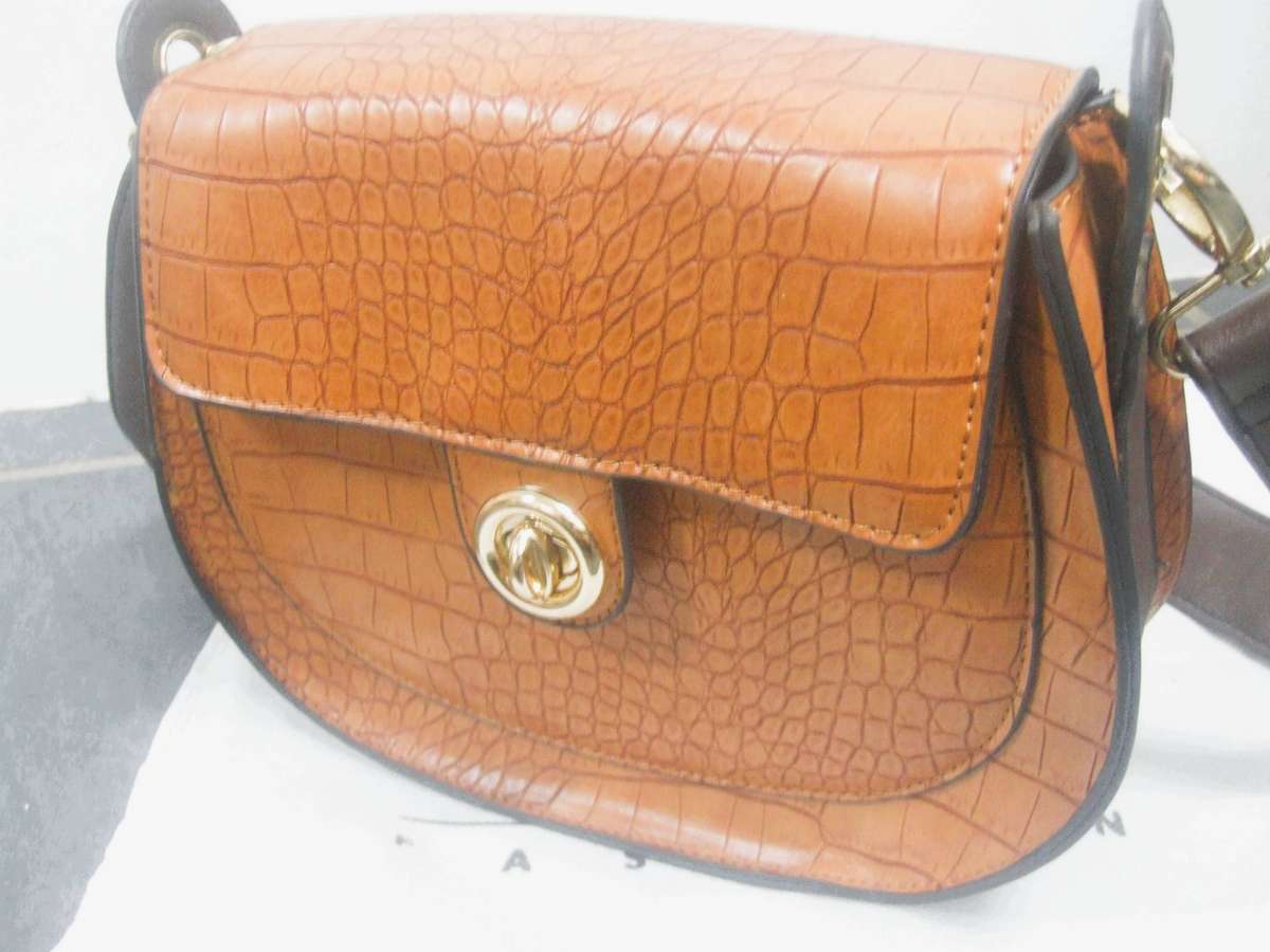 The Box Fashion ladies hand bag (will not get this one again )
