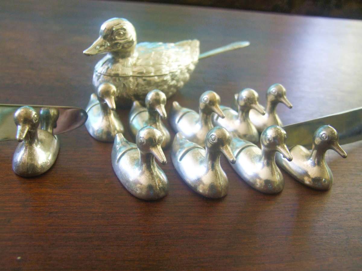Grandma's cool vintage  duck knife rests (10 plus mom)