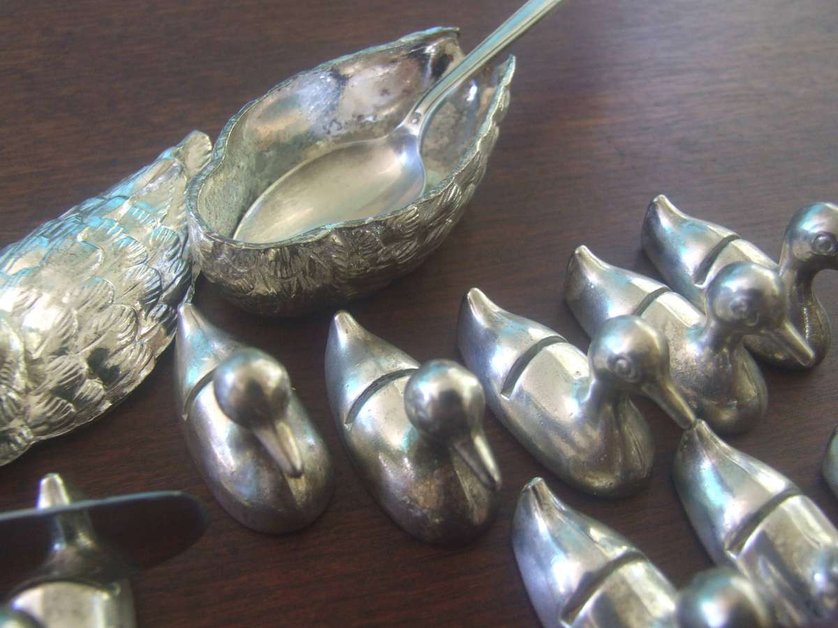 Grandma's cool vintage  duck knife rests (10 plus mom)