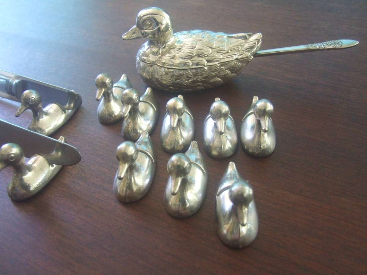 Grandma's cool vintage  duck knife rests (10 plus mom)