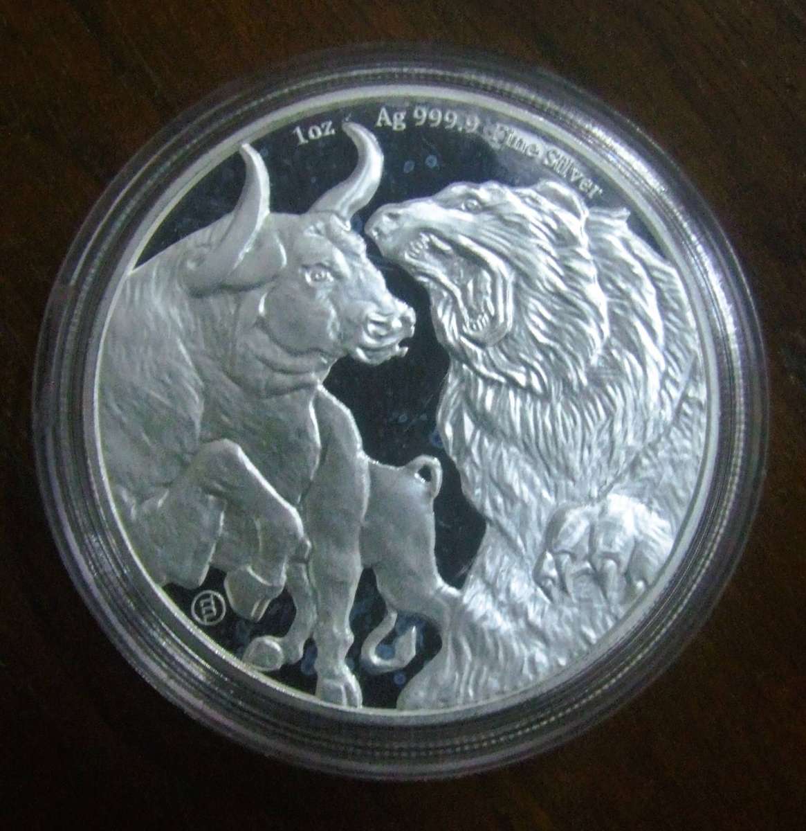 2022 TOKELAU 1oz BULL / BEAR COIN IN 999.9% .PURE SOLID SILVER . LIMITED EDITION