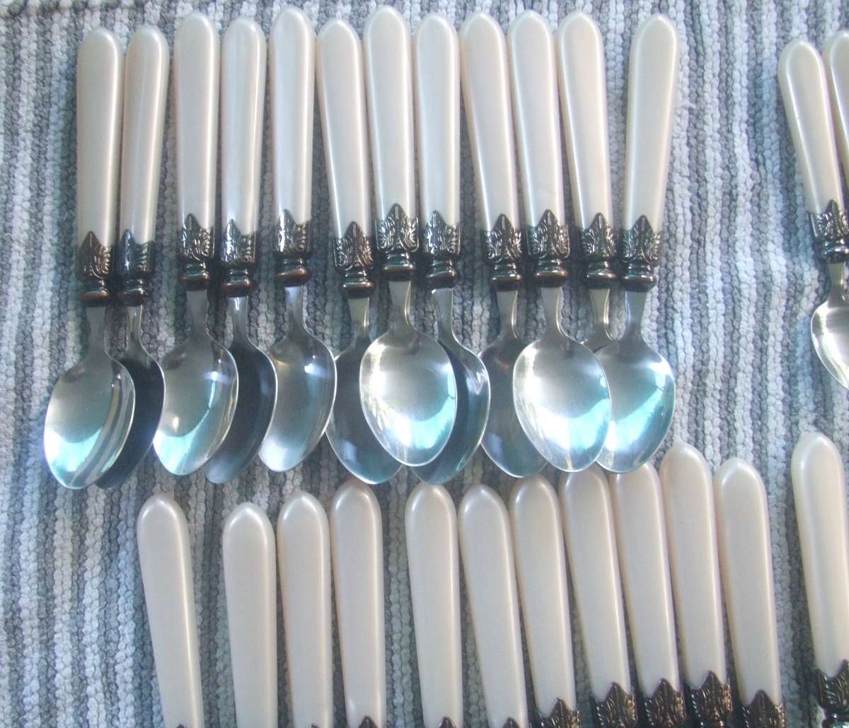 BLING BLING LOT NOT VINTAGE
