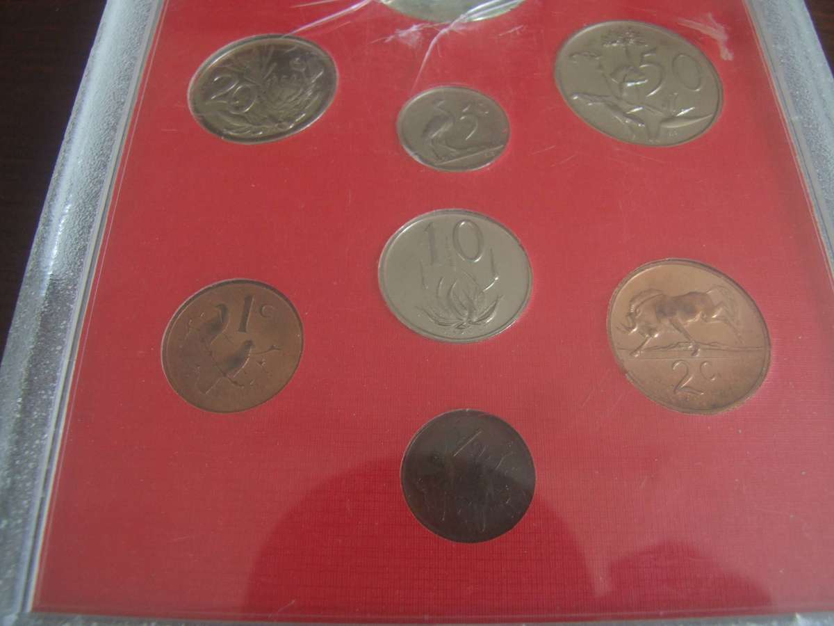 @     1972 PROOF SET WITH SILVER RAND
