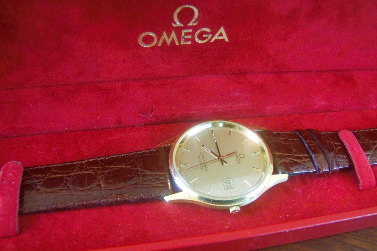 WOW ON R1 AUCTION  REAL 18CT VINTAGE OMEGA Seamaster in solid.,750 gold