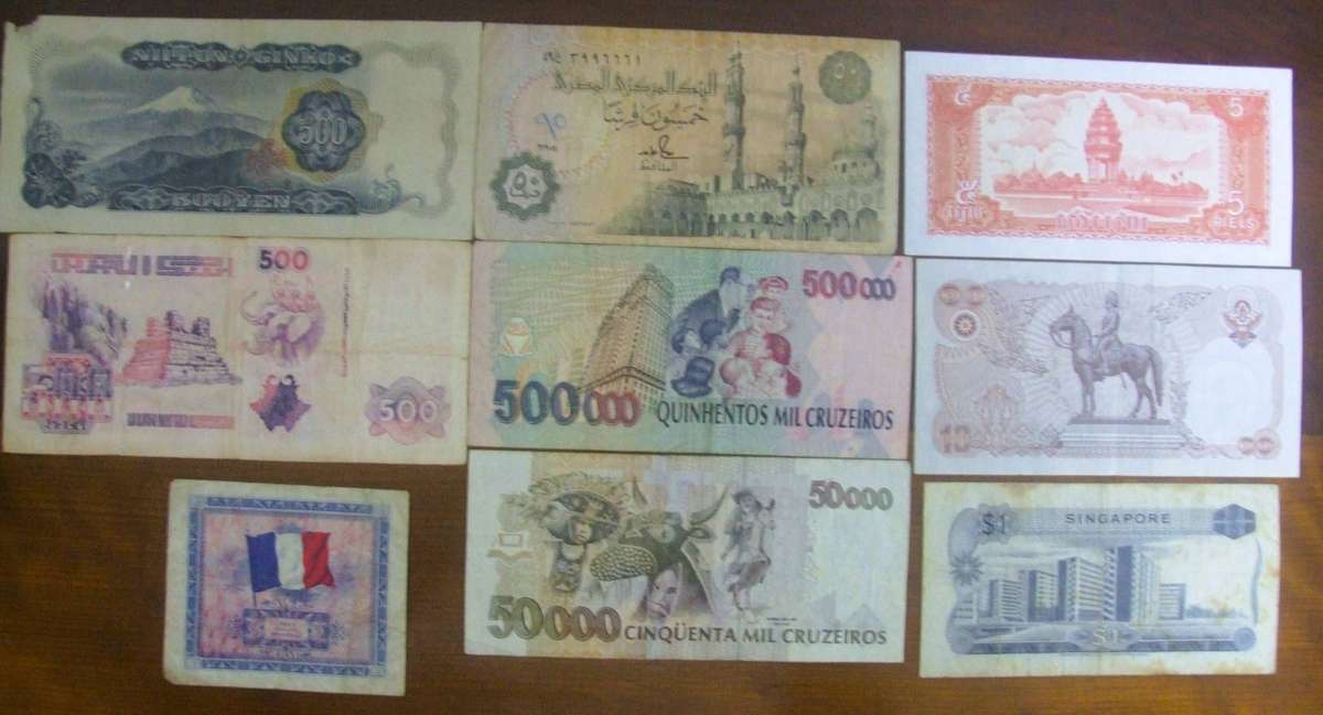 @     9 x vintage world notes as 1 lot