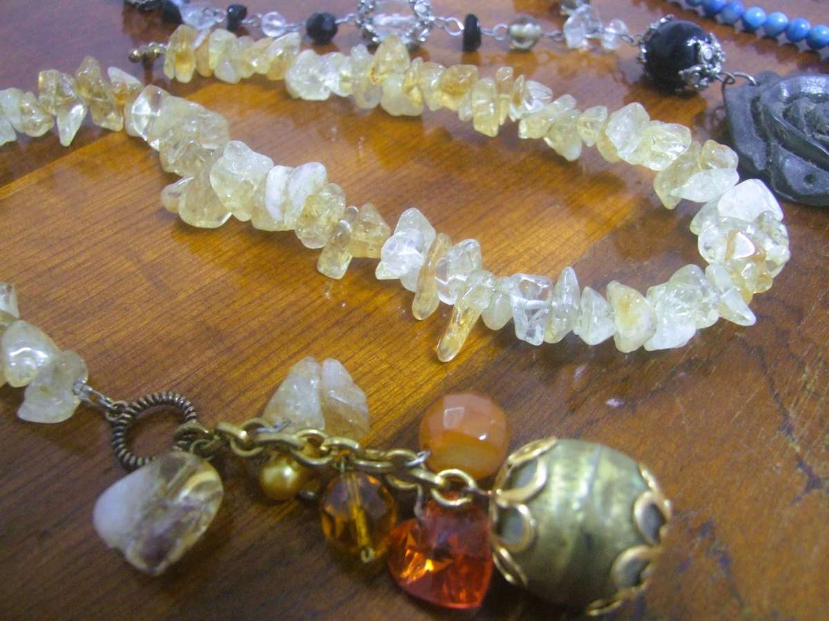 vintage  costume jewelry real crystal