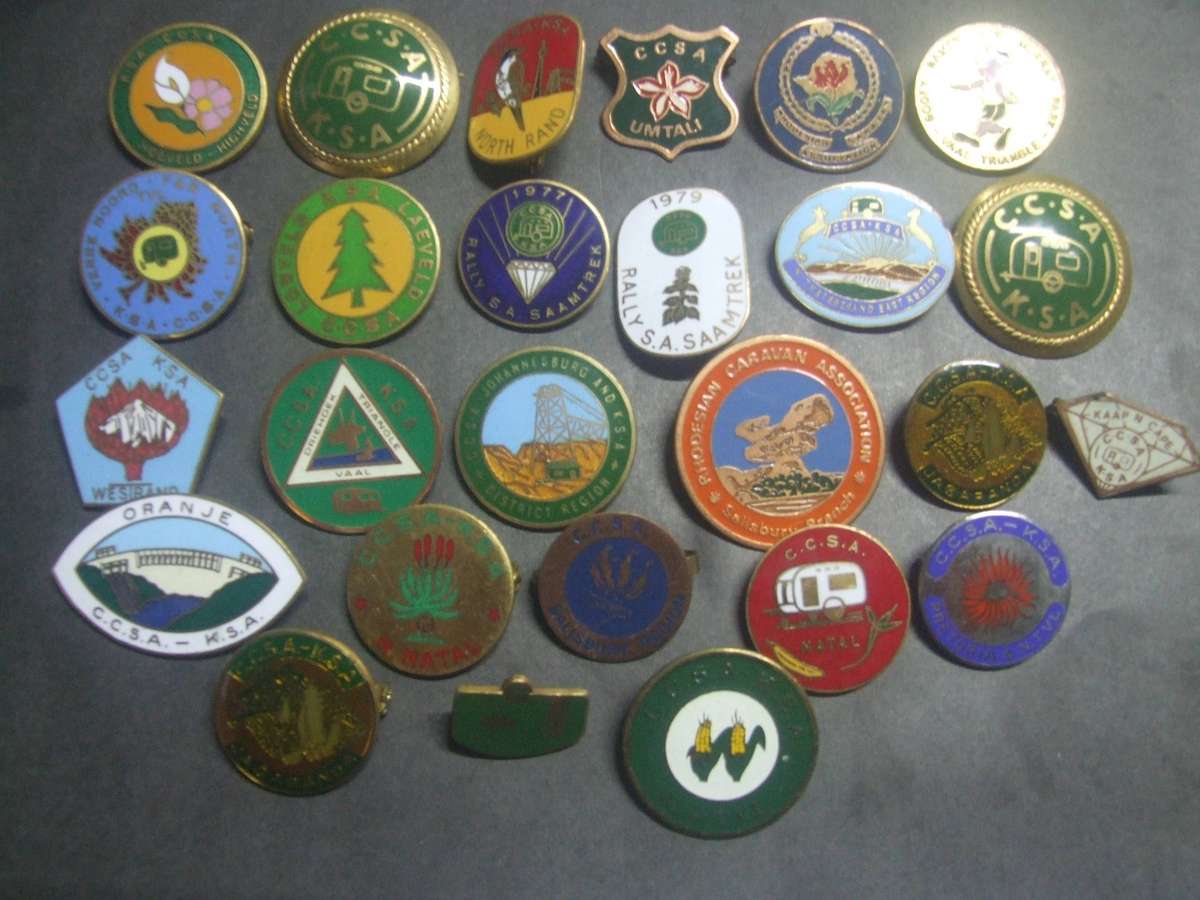 @     RARE VINTAGE COLLECTION OF CARAVAN PINS