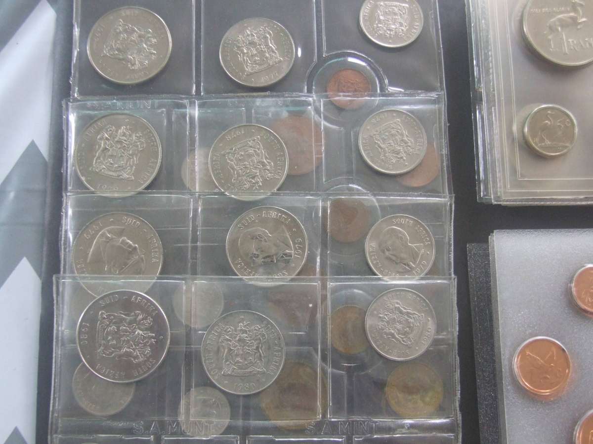@     20 X  UNC MINT PACKS AS 1 BIG LOT