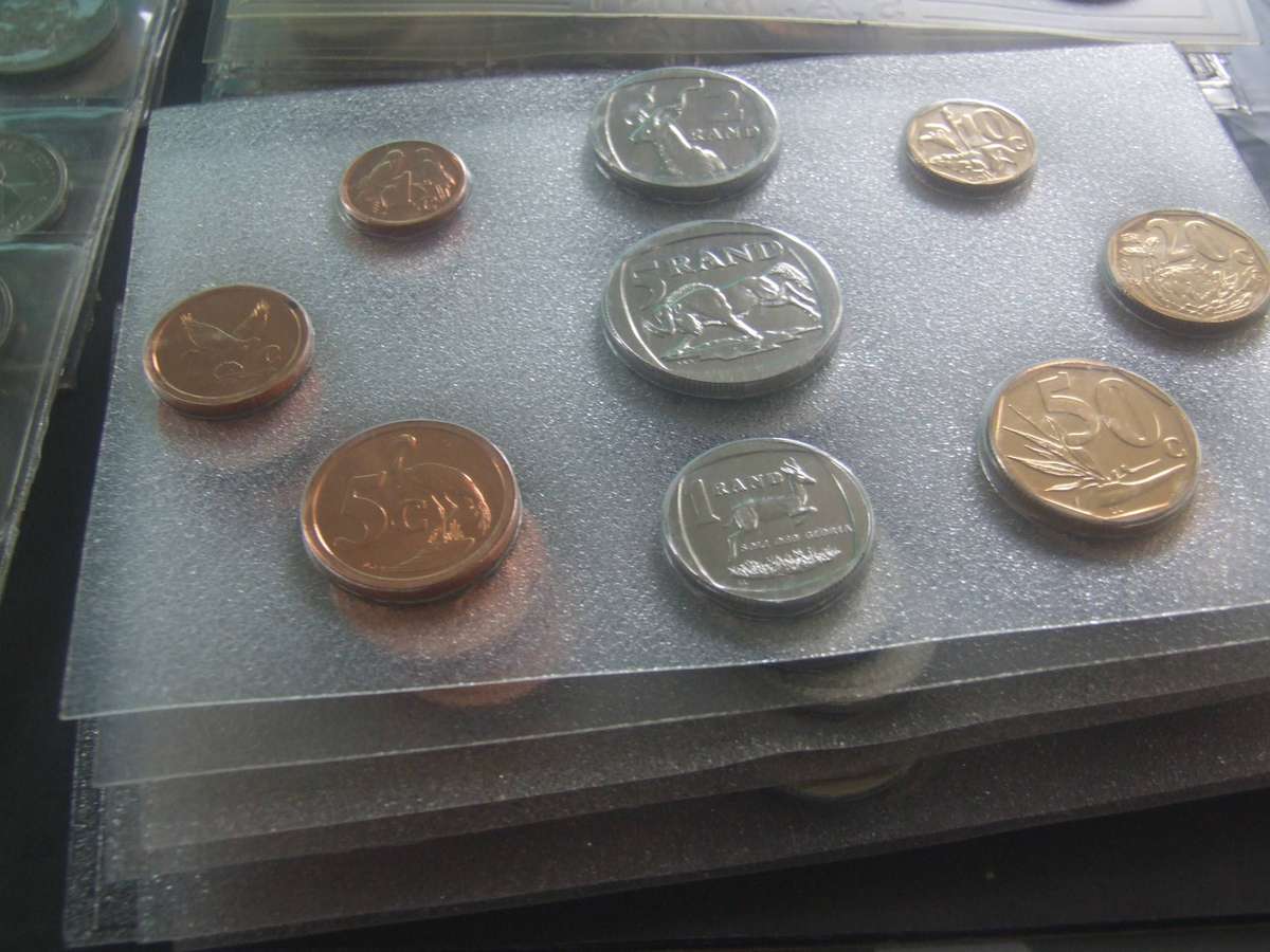 @     20 X  UNC MINT PACKS AS 1 BIG LOT