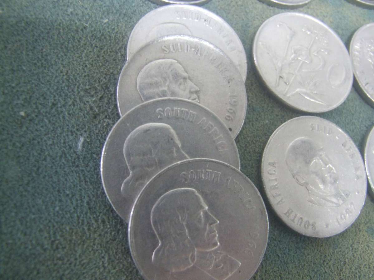 @     35x 50c coins bid per coin