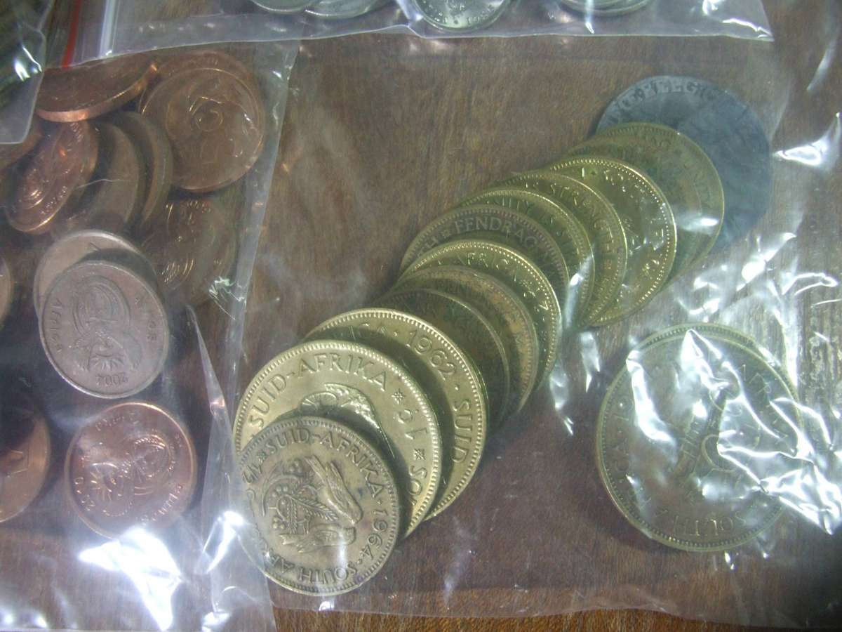 @     OVER 200  COINS AS 1 BIG  LOT