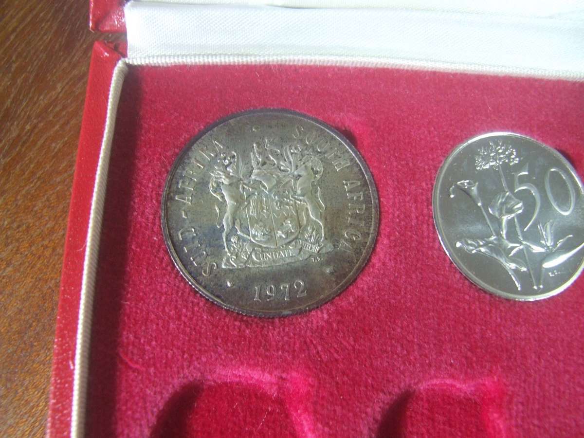 @     1972 PROOF SET NO GOLD BUT WITH SILVER R1
