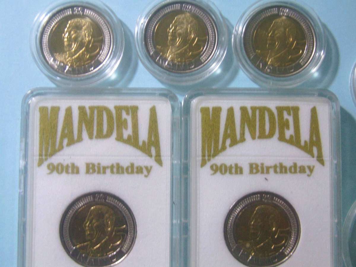 @     11 X 2008&2011 CAPTULED R5  MANDELA COINS