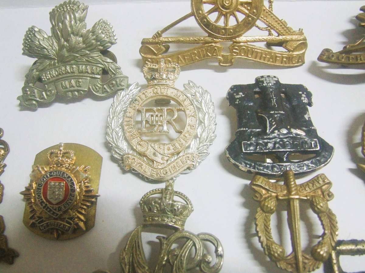 Vintage Military Badges, Pins, Medals - South African & British