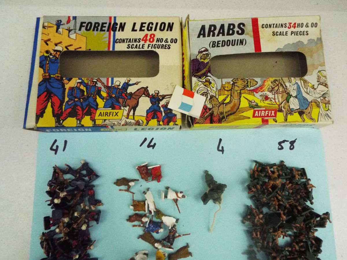 Vintage Airfix toys as 1 lot