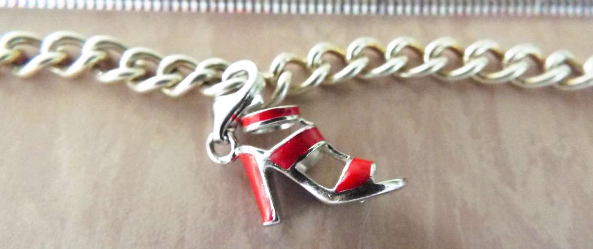 VERY NICE 925 SILVER ARM CHAIN