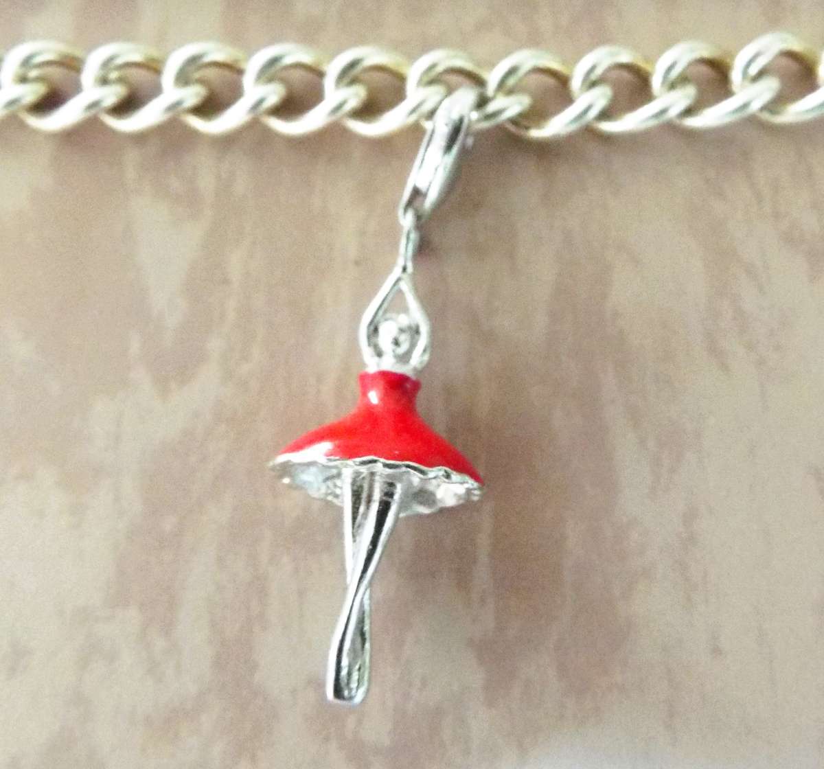 VERY NICE 925 SILVER ARM CHAIN