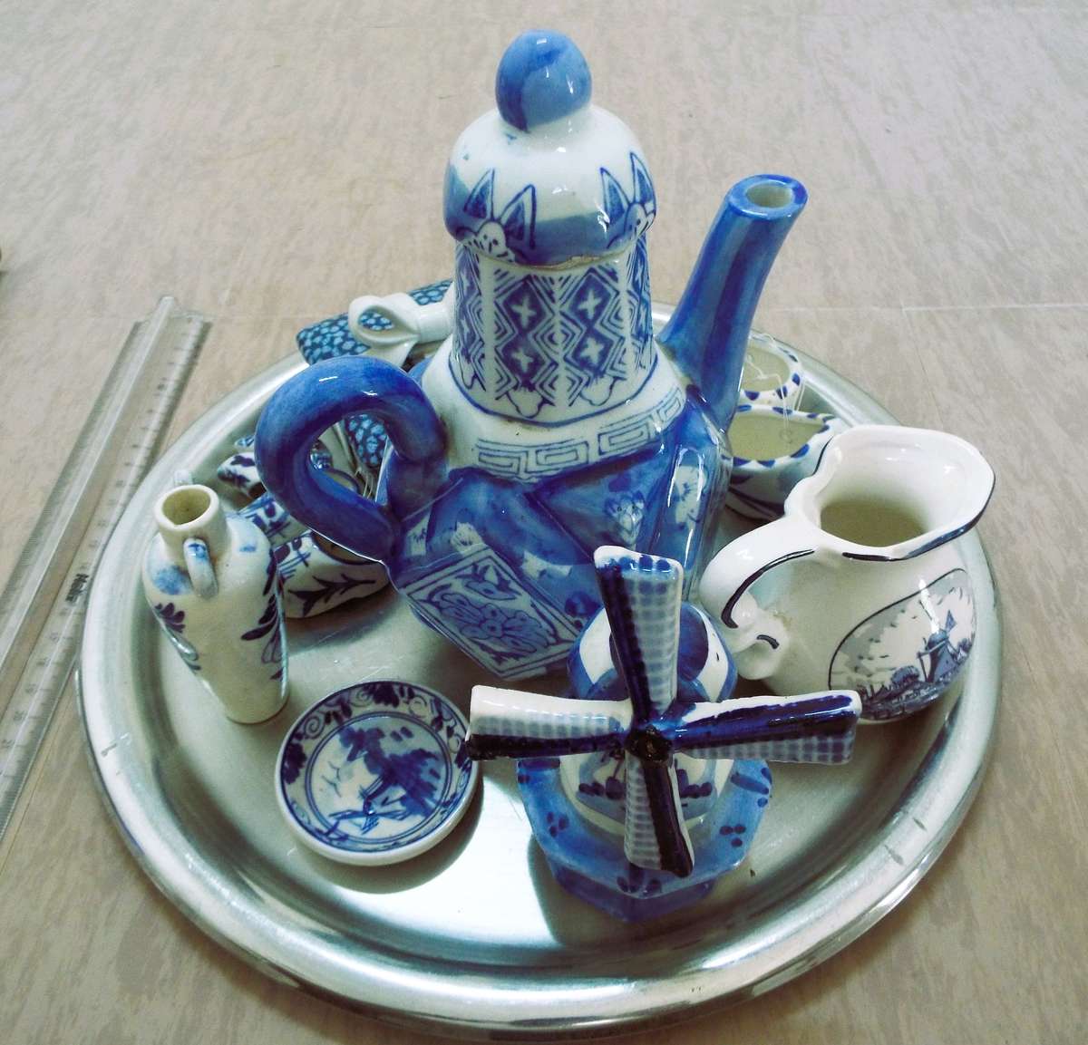 Antique/vintage blue and white porcelain lot
