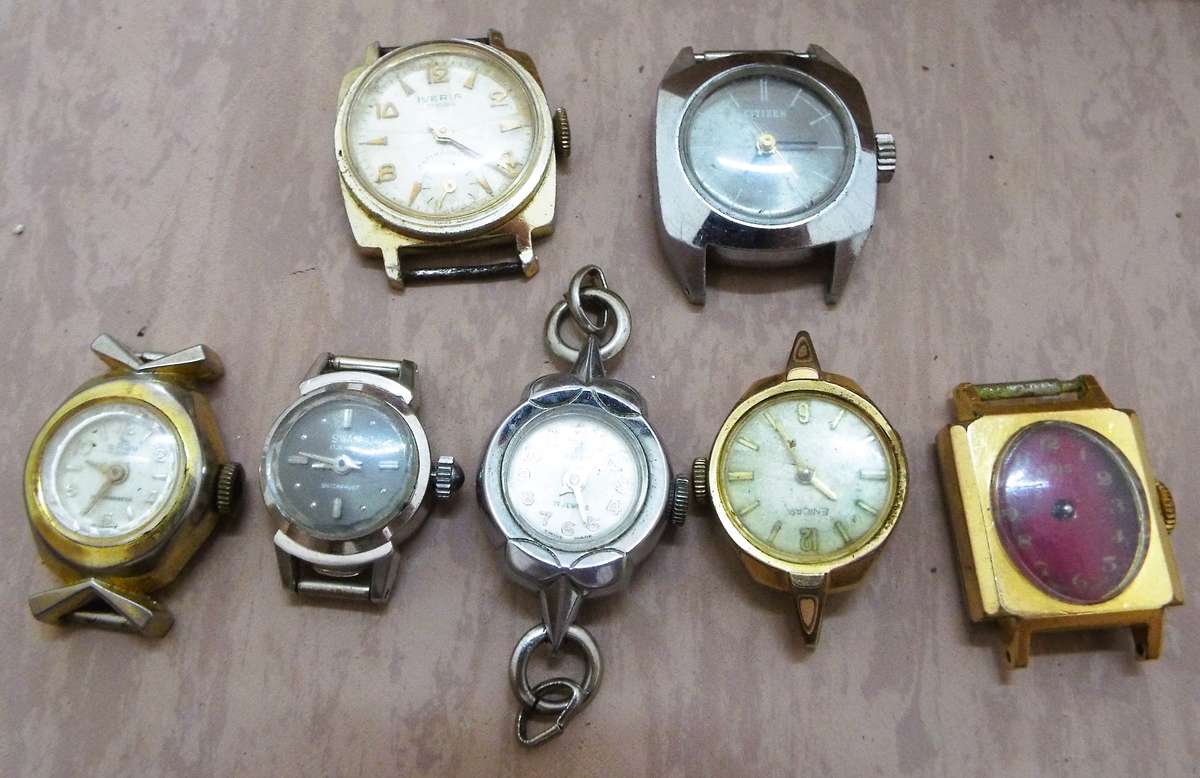 7 x old lady's watches as 1 lot