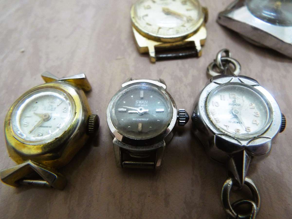 7 x old lady's watches as 1 lot