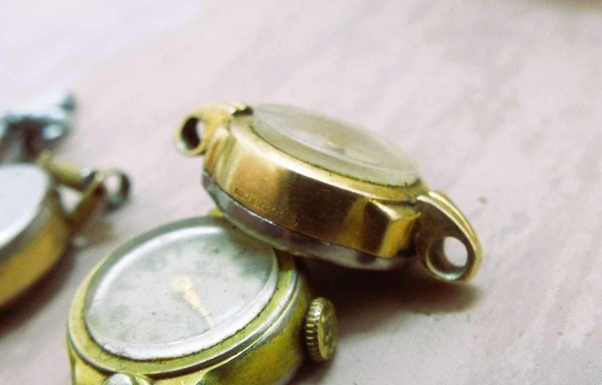 5 x old lady's watches as 1 lot