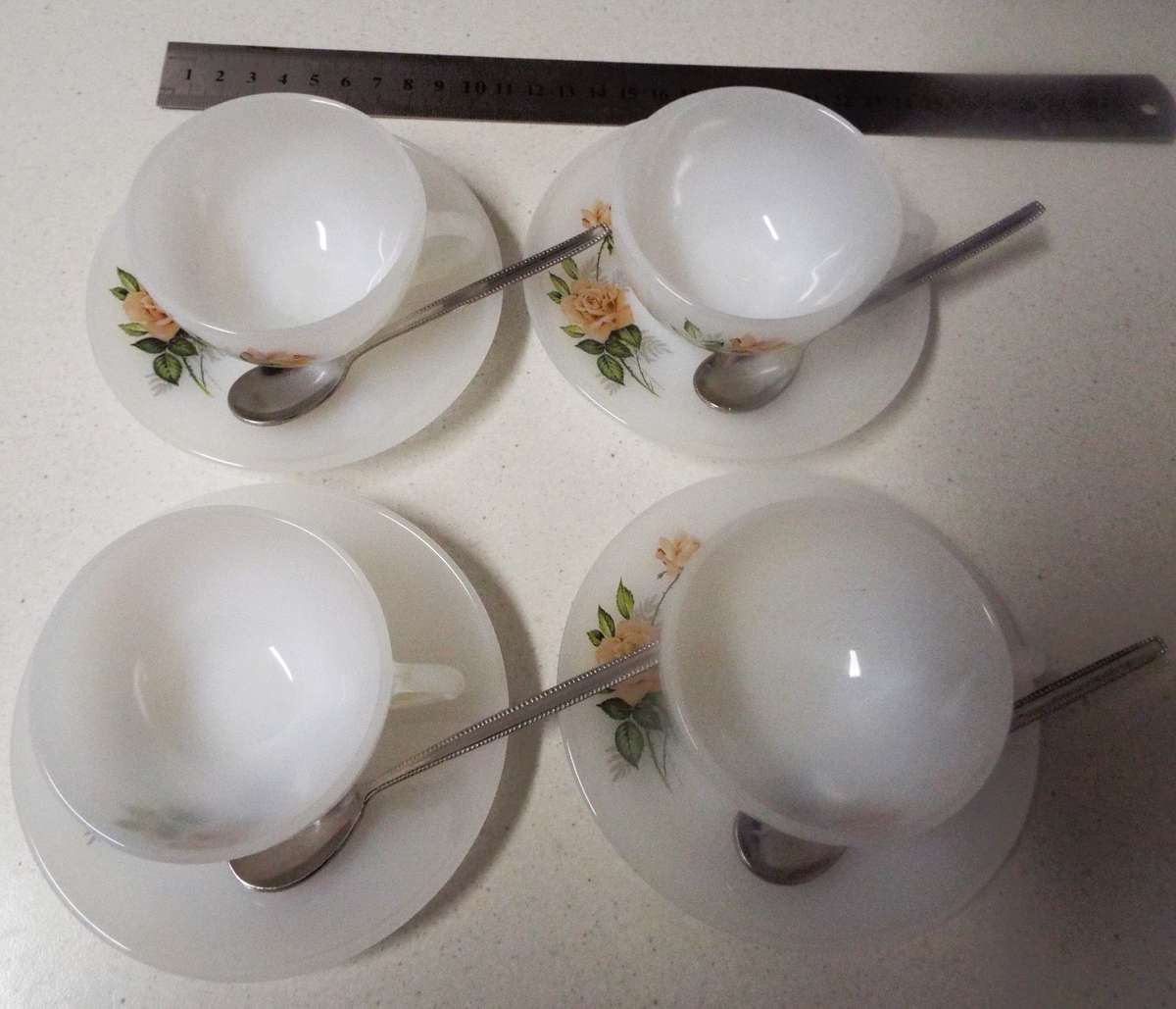 4 x very nice VTG Milk Glass Coffee Mug ARCOPAL France White Cups set with parel 70 spoons