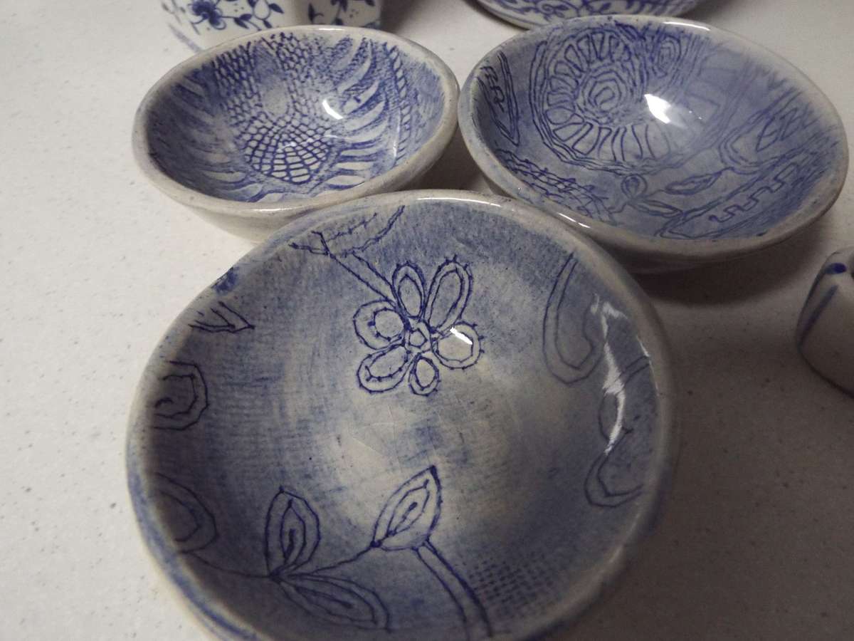 10 items /blue and white at R1 START