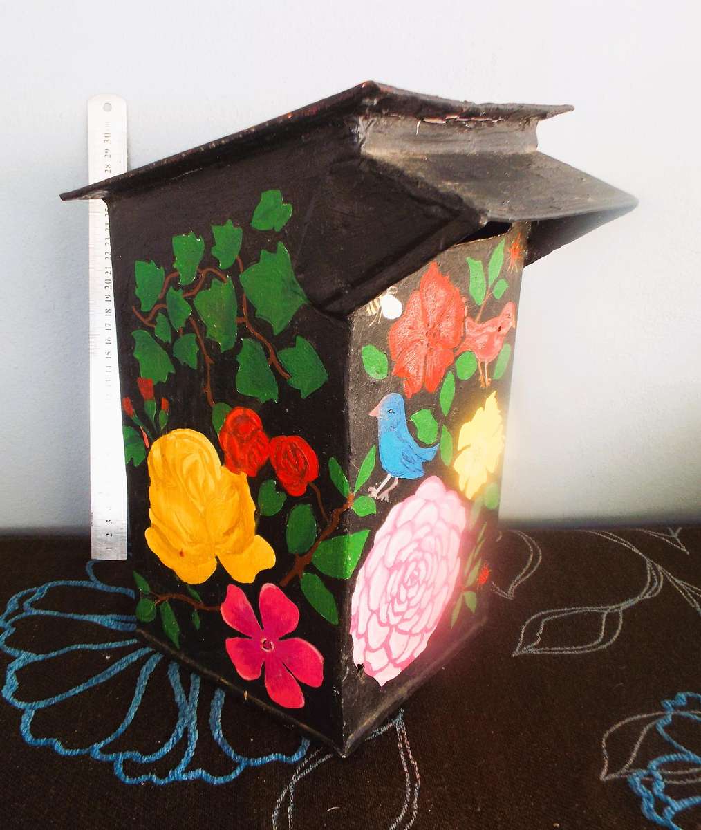 Wow vintage post box